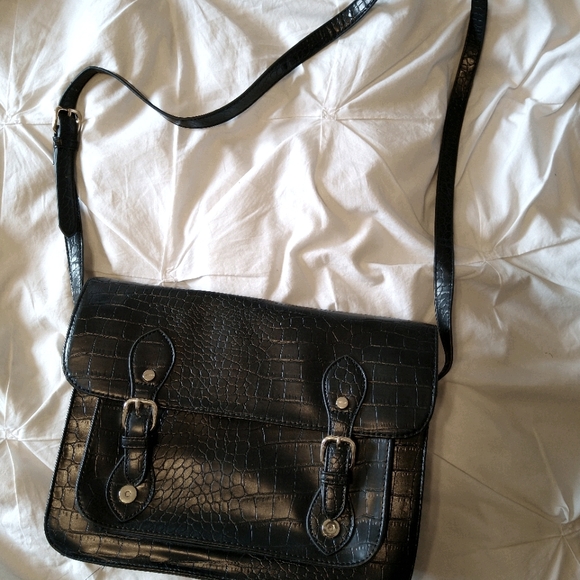 Black croc crossbody handbag - Picture 3 of 4